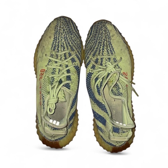 Adidas— Yeezy boost 350 v2 in semi frozen yellow colorway - Picture 5 of 6